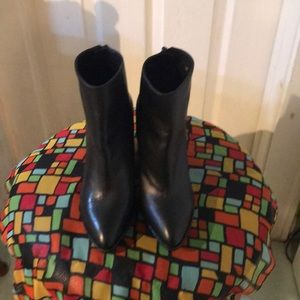 Stuart Weitzman Black leather bootie